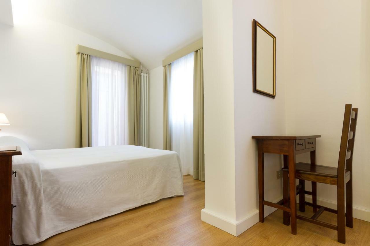 Hotel Casale Aeroporto di Catania Fontana Rossa Esterno foto