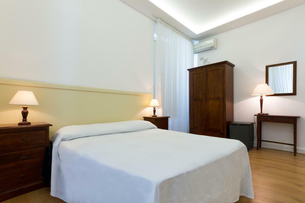 Hotel Casale Aeroporto di Catania Fontana Rossa Esterno foto